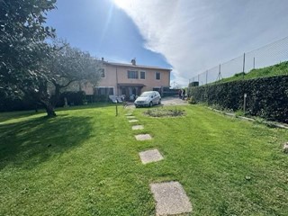 Quadrilocale in Vendita a Cascina, zona San Lorenzo Alle Corti, 257'000&euro;, 110 m²