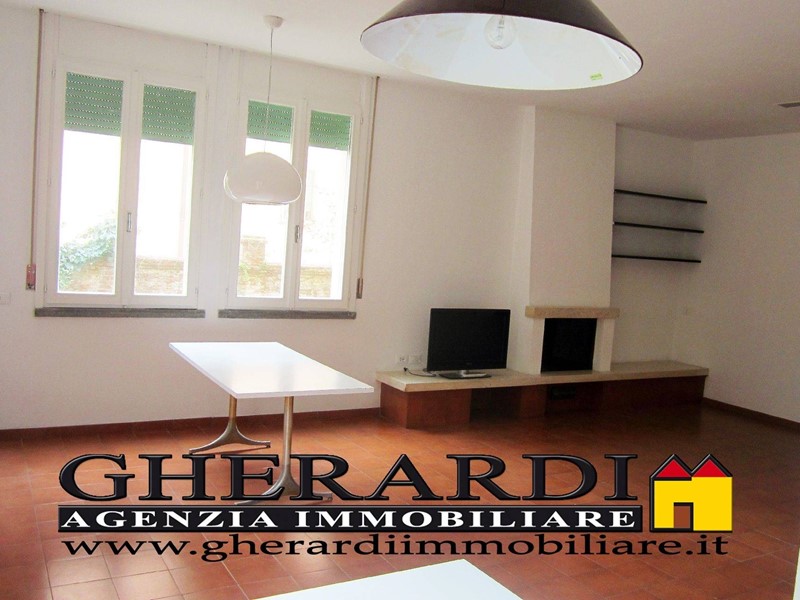 Quadrilocale in Affitto a Ferrara, 350&euro;, 120 m²