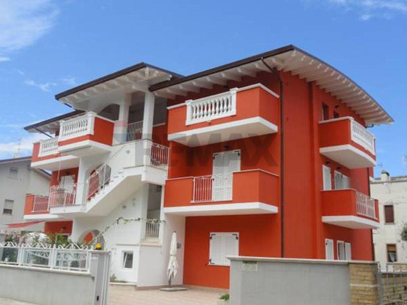 Appartamento in Vendita a Francavilla al Mare, 1'800'000&euro;, 600 m²