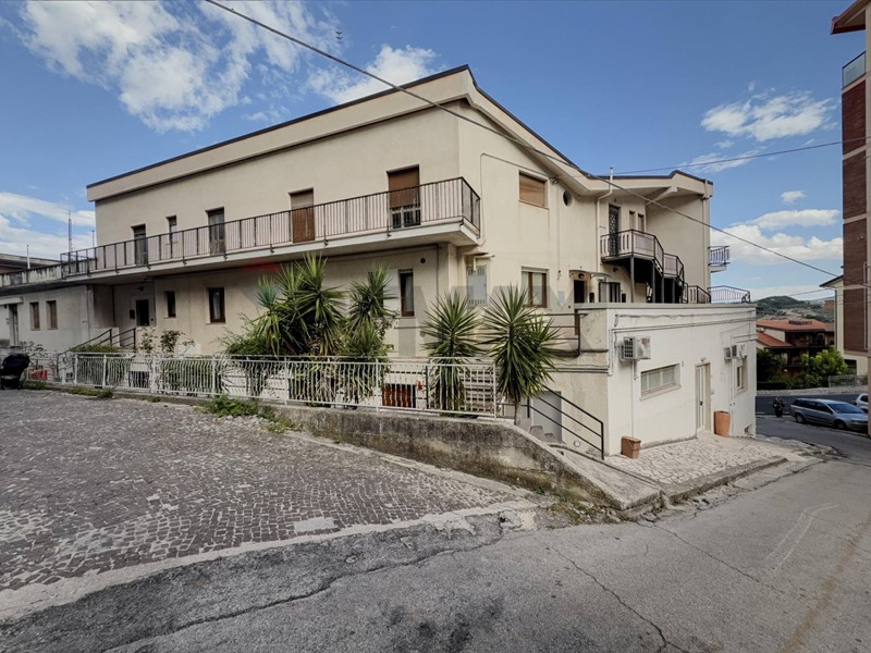 Appartamento in Vendita a Casoli, 75'000&euro;, 124 m²
