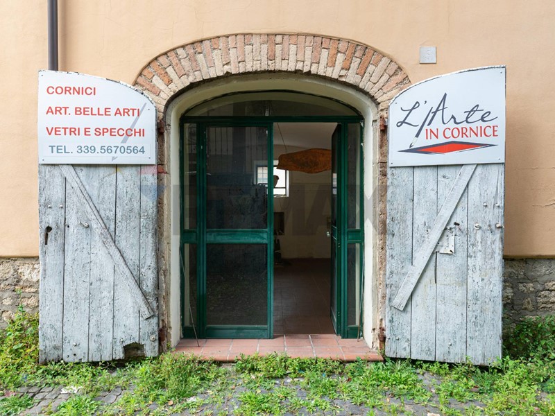 Immobile commerciale in Affitto a Monterotondo, 1'200&euro;, 81 m²