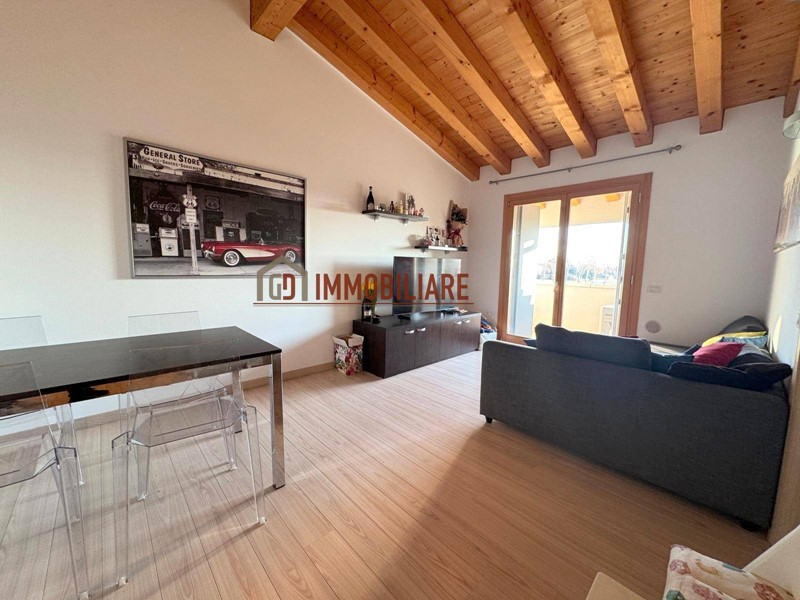 Trilocale in Vendita a Volpago del Montello, 190'000&euro;, 80 m²