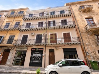 Trilocale in Vendita a Palermo, 188'000&euro;, 76 m²