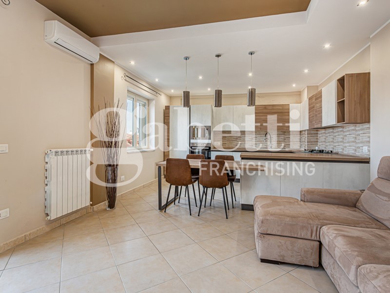 Trilocale in Vendita a Marano di Napoli, 159'000&euro;, 60 m², arredato