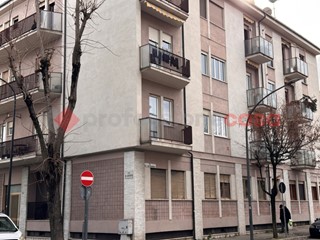 Trilocale in Vendita a Avezzano, 95'000&euro;, 100 m², arredato