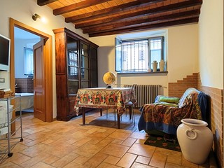 Bilocale in Vendita a Piacenza, 170'000&euro;, 83 m², arredato, con Box