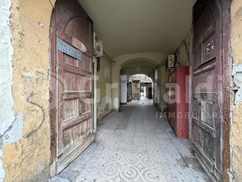 Bilocale in Vendita a Palermo, 110'000&euro;, 69 m²