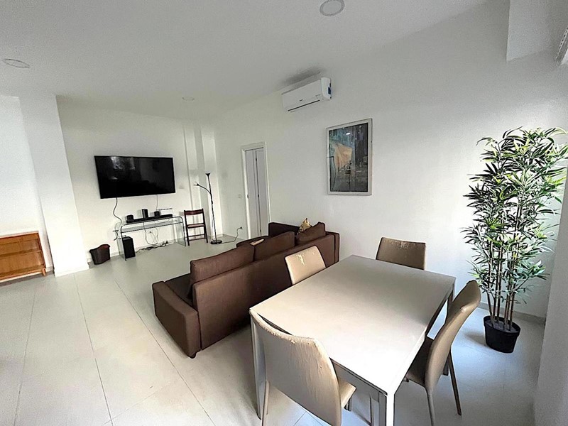 Bilocale in Affitto a Milano, 1'300&euro;, 60 m², arredato