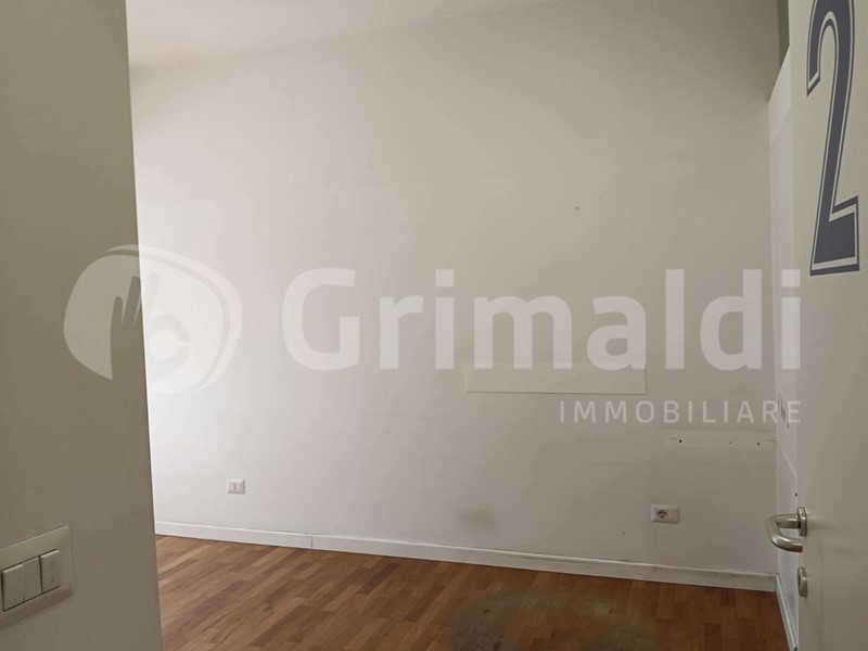 Negozio in Affitto a Roma, 1'250&euro;, 59 m²