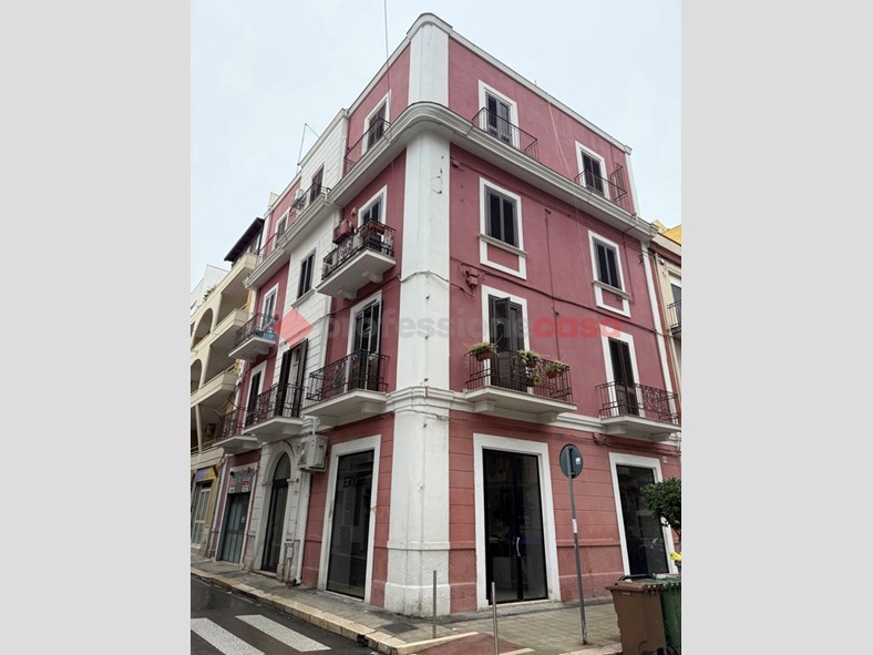 Trilocale in Vendita a Bari, 255'000&euro;, 67 m², arredato
