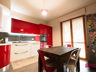 Quadrilocale in Vendita a Savigliano, 198'000&euro;, 110 m², con Box