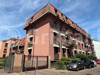 Quadrilocale in Vendita a Abbiategrasso, 295'000&euro;, 153 m²