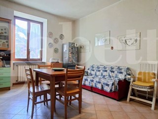 Trilocale in Vendita a Pozzuoli, 135'000&euro;, 60 m²
