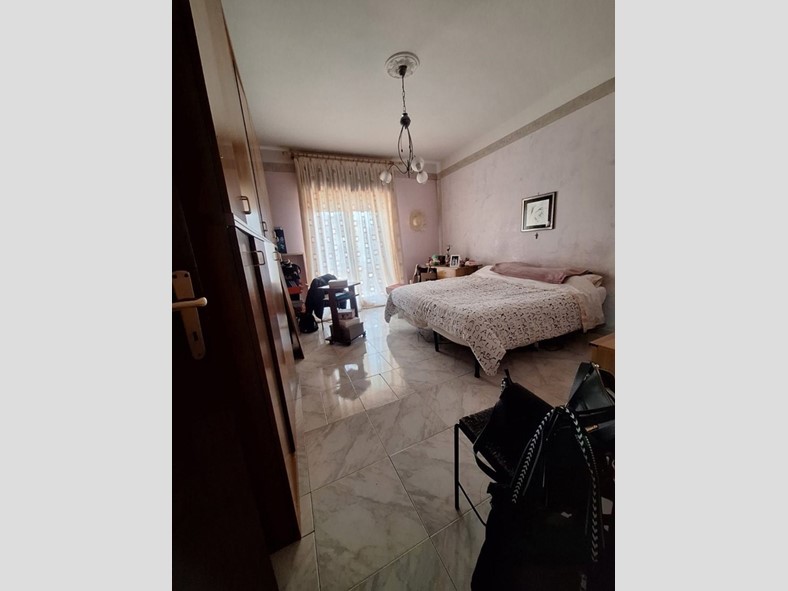 Quadrilocale in Vendita a Battipaglia, 260'000&euro;, 150 m², con Box