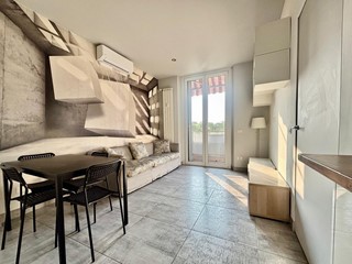 Bilocale in Vendita a Milano, 295'000&euro;, 50 m², arredato, con Box