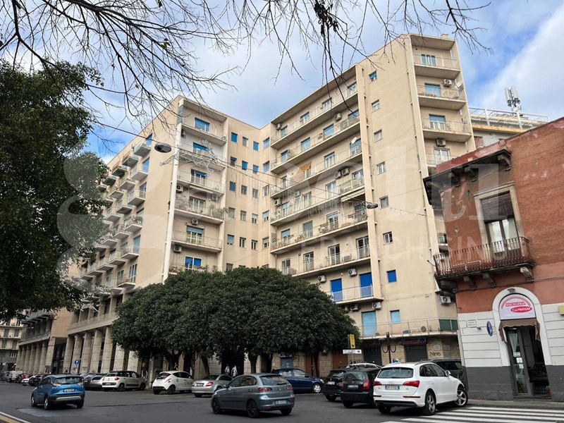 Appartamento in Vendita a Catania, 330'000&euro;, 150 m²