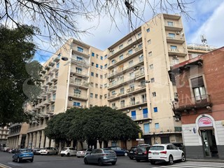 Appartamento in Vendita a Catania, 330'000&euro;, 150 m²