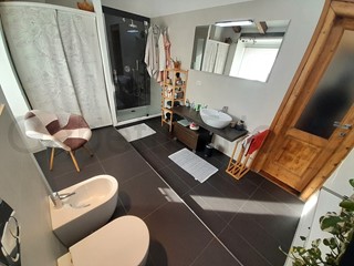 Bilocale in Vendita a Trieste, 242'000&euro;, 119 m², arredato