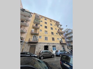 Bilocale in Vendita a Bari, 30'000&euro;, 37 m²