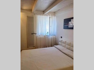 Casa Semi Indipendente in Vendita a Massa, 280'000&euro;, 190 m²