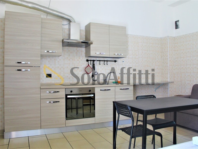 Monolocale in Affitto a Parabiago, 520&euro;, 45 m², arredato