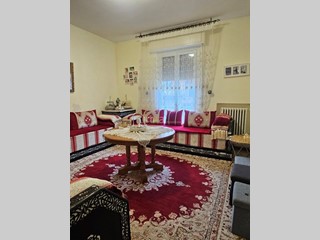 Appartamento in Vendita a Jesi, 135'000&euro;, 85 m², con Box