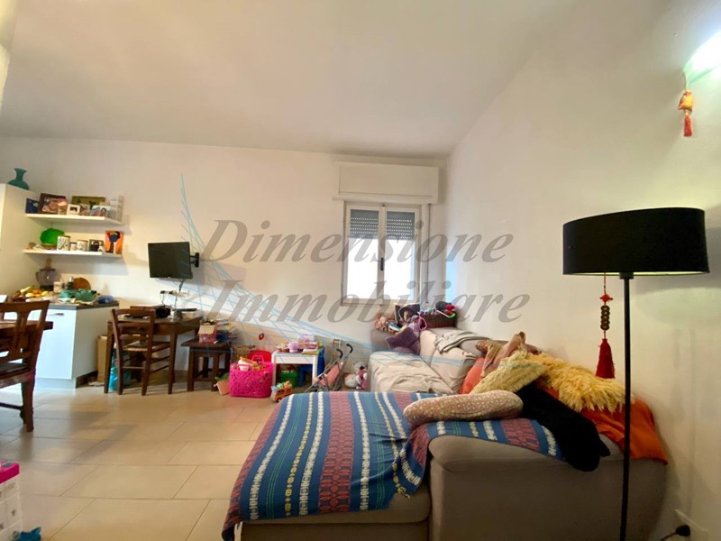 Trilocale in Vendita a Rosignano Marittimo, zona Rosignano Solvay, 185'000&euro;, 70 m²