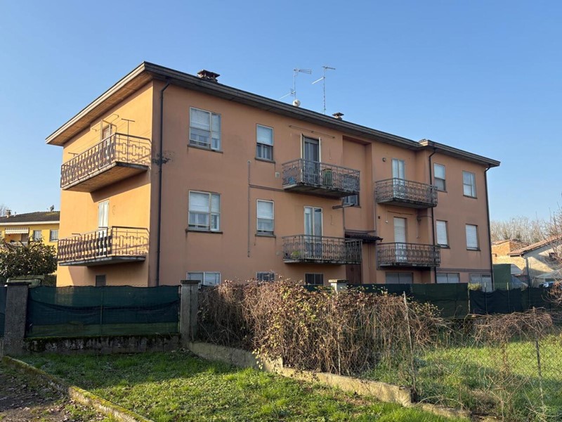 Quadrilocale in Vendita a Polesine Zibello, 60'000&euro;, 125 m², con Box