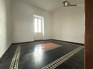 Trilocale in Vendita a Poggio Mirteto, 59'000&euro;, 100 m²