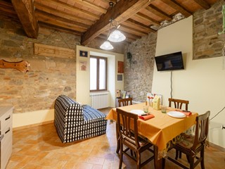 Bilocale in Vendita a Chianni, 77'000&euro;, 45 m², arredato