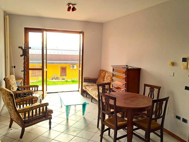 Trilocale in Vendita a Calcinaia, 140'000&euro;, 70 m², arredato