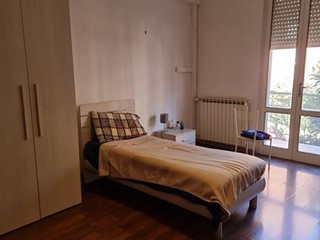 Appartamento in Affitto a Pisa, 360&euro;, 120 m², arredato, con Box