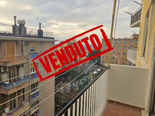 Appartamento in Vendita a Genova, 89'000&euro;, 78 m²