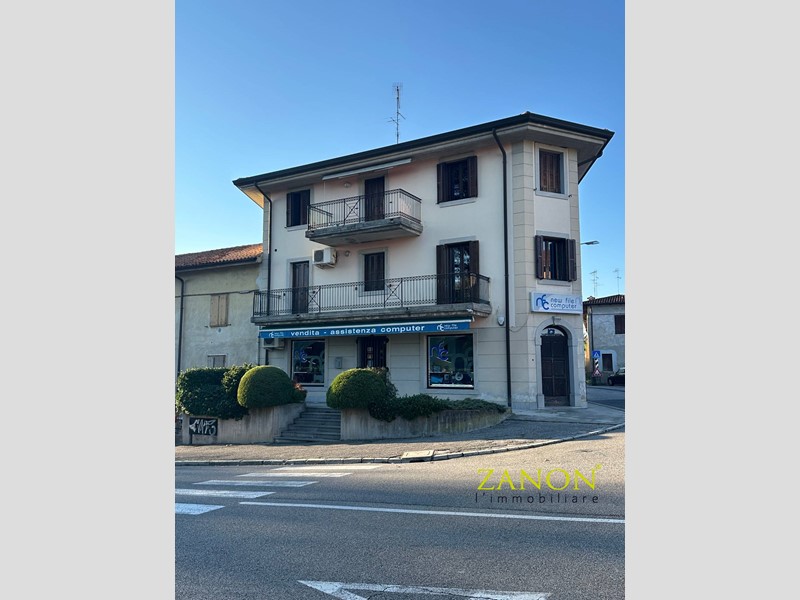 Appartamento in Vendita a Gradisca d'Isonzo, 135'000&euro;, 100 m²