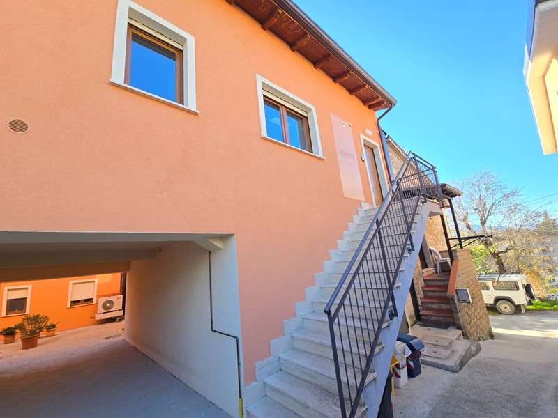 Trilocale in Vendita a L'Aquila, 130'000&euro;, 65 m²