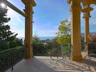 Appartamento in Vendita a Sanremo, 535'000&euro;, 144 m²