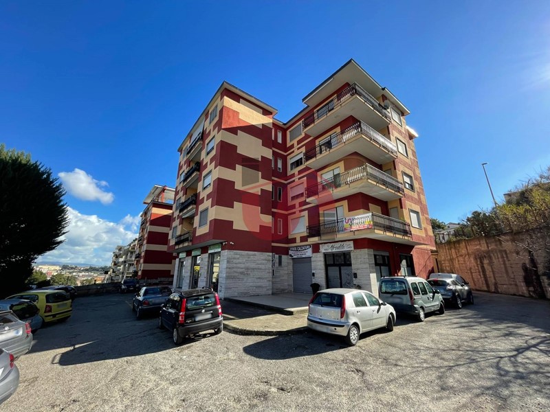 Appartamento in Vendita a Benevento, 109'000&euro;, 120 m²