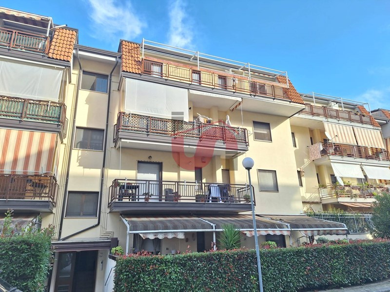 Quadrilocale in Vendita a Benevento, 98'000&euro;, 80 m²