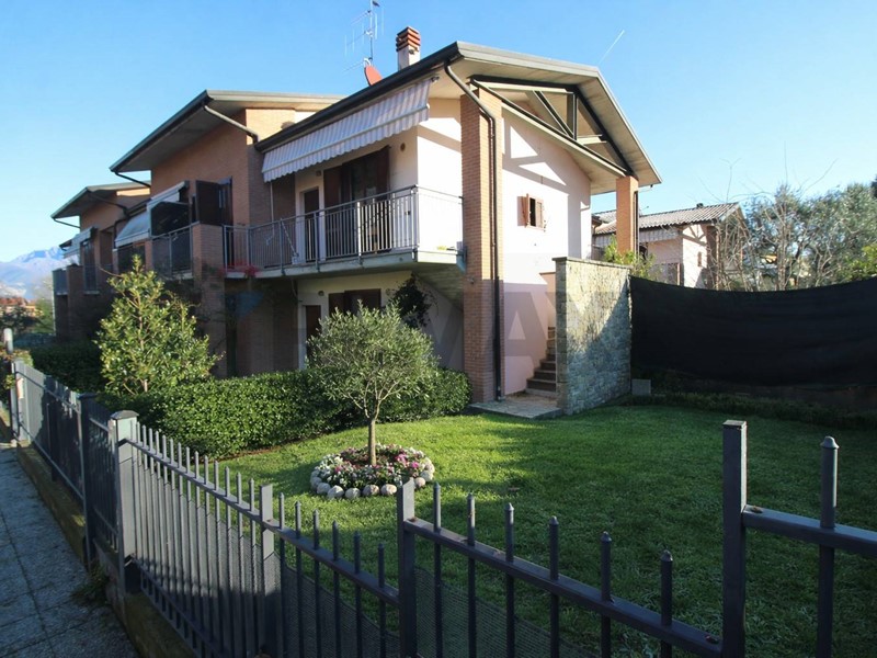 Trilocale in Vendita a Brivio, 207'770&euro;, 110 m²