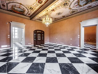 Appartamento in Vendita a Carignano, 580'000&euro;, 263 m²