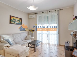 Trilocale in Vendita a Oggiona con Santo Stefano, 108'000&euro;, 92 m²