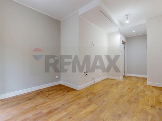 Bilocale in Vendita a Milano, 277'000&euro;, 47 m²