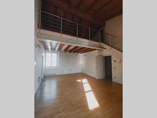 Attico in Vendita a Rovato, 340'000&euro;, 150 m²