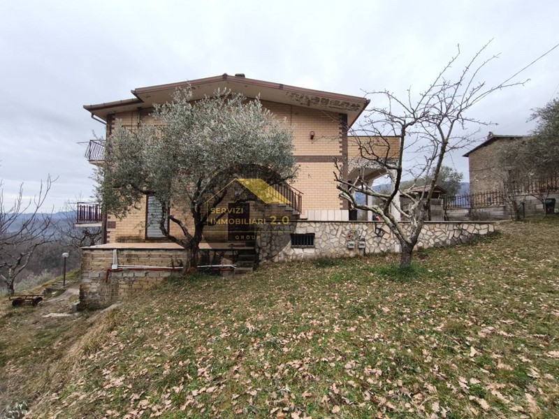 Trilocale in Vendita a Agosta, 65'000&euro;, 120 m²