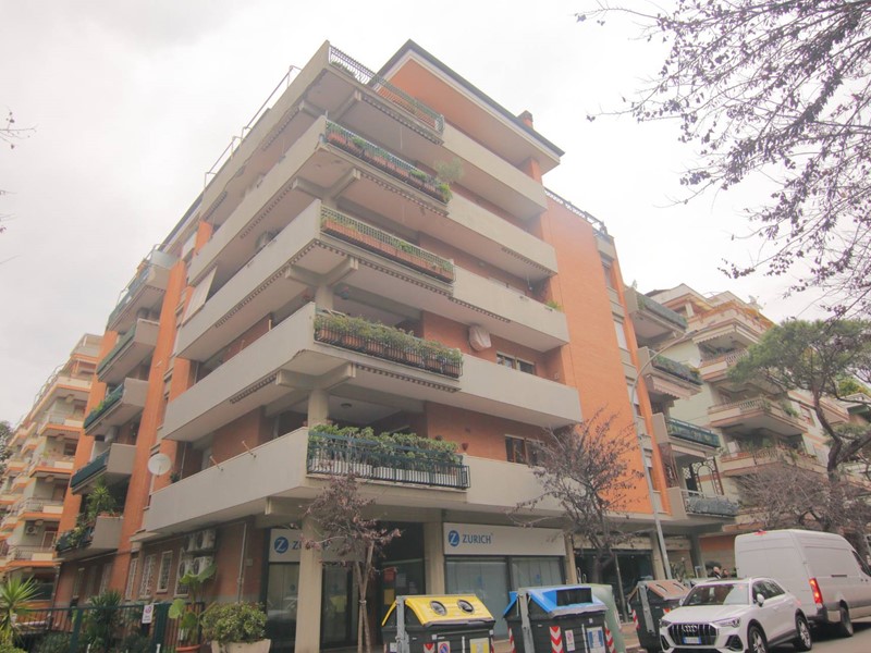 Bilocale in Vendita a Roma, 239'000&euro;, 101 m²
