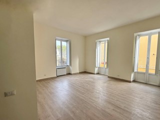Quadrilocale in Affitto a Napoli, 1'500&euro;, 110 m²