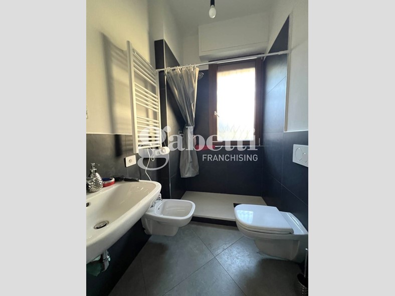 Trilocale in Vendita a Firenze, 259'000&euro;, 60 m², arredato