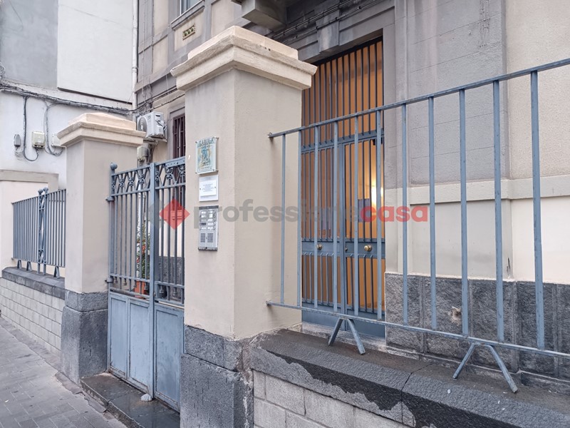 Monolocale in Affitto a Catania, 300&euro;, 16 m², arredato