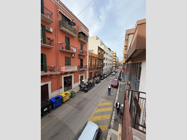 Quadrilocale in Vendita a Bari, 190'000&euro;, 105 m²