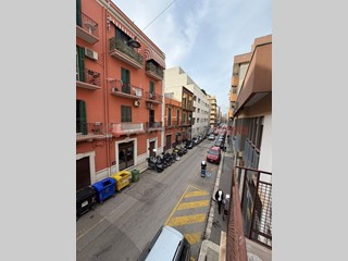 Quadrilocale in Vendita a Bari, 190'000&euro;, 105 m²